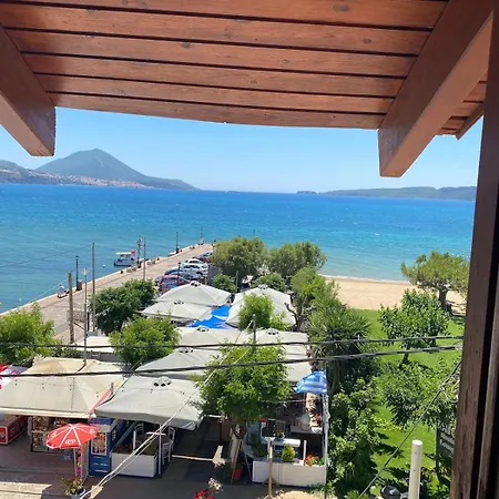公寓 Eleni's Gialova, Giorgos House *